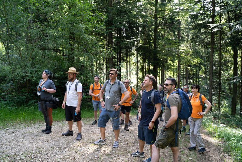 Sysob-Partner auf dem Weg zum Kaitersberg (Bild: Sysob)
