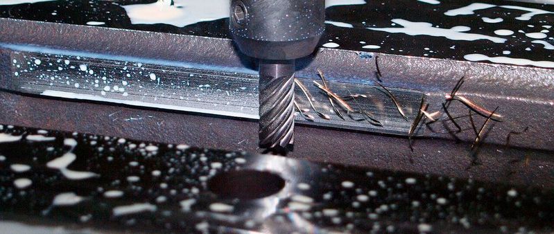 Hochwertige Komponenten, wie Motorspindeln, Steuerungen Spindellager oder Umrichter sorgen dafür, dass Werkzeugmaschinen präzise und effizient bearbeiten können.(Bild:  Pixabay/gefrorene_wand)