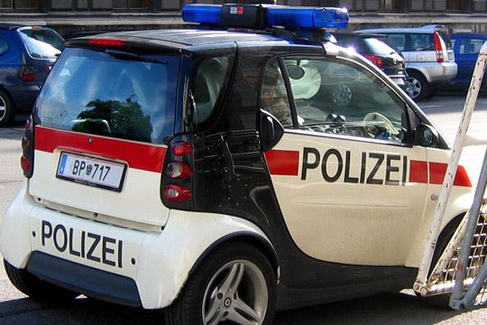 Als Polizeiwagen gibt‘s den Fortwo schon – in Österreich... (Archiv: Vogel Business Media)