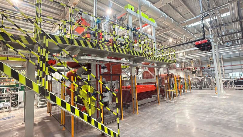 In the plastics sector, Rodolfo Comerio supplies complete calendering lines for PVC and technical films, covering the process from calendering and cooling to thickness control, temperature control units and final winding. (Source: Rodolfo Comerio)