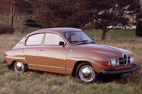 ... und Saab 96 (hier Modell 96V aus dem Jahr 1977). (Foto: Saab)