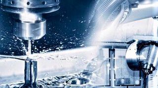 Jeden Tag lesen wir von Lieferengpässen bei Computerchips und wichtigen Rohstoffen. Den deutschen Maschinenbau scheinen die aber weniger zu stören als politischer Kurzblick und der USA-China-Konflikt – das berichtet zumindest der VDMA. (Bild: Eisenhans / stock.adobe.com)