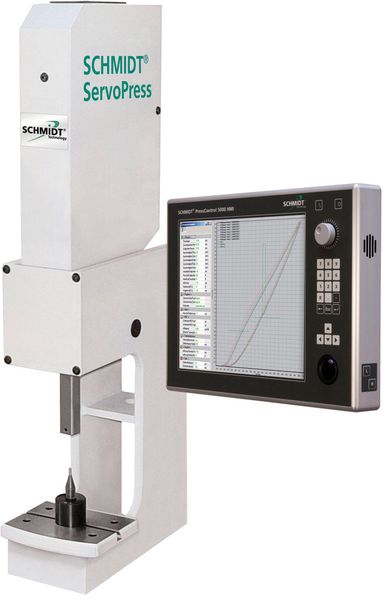 Bild 1: Das Servopress-System kann mit der Ablaufsteuerung Presscontrol 5000 ausgestattet werden, um die individuelle Gestaltung der Prozesse zu ermöglichen. (Bild: Schmidt Technology)