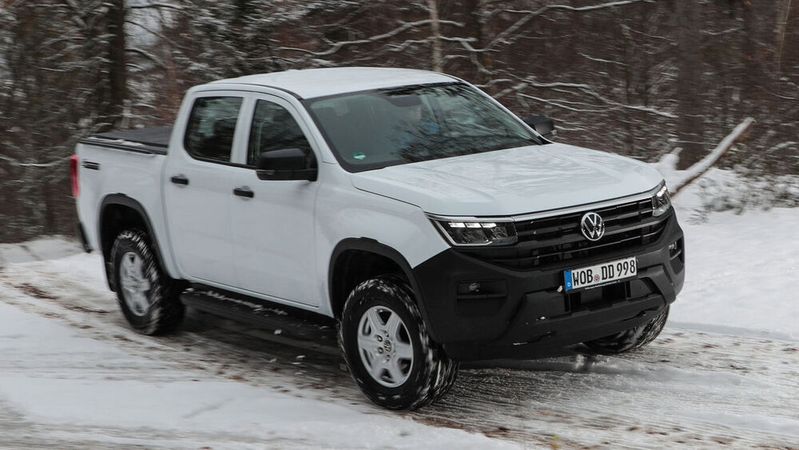 Nach dem Lifestyle-Publikum werden jetzt auch die gewerblichen Kunden bedient, die den Pick-up als Arbeitstier im täglichen Einsatz nutzen.(Bild:  VW)