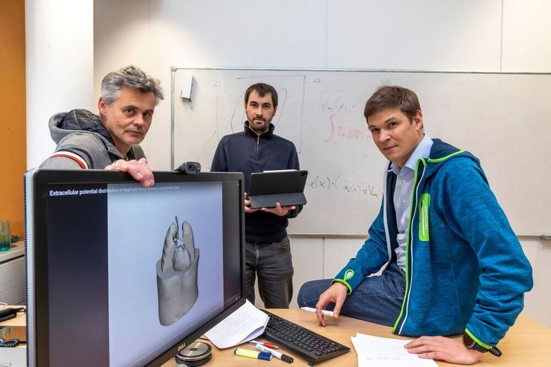 Haben den Digital-Twin-Ansatz für die Kardiologie perfektioniert: Gernot Plank (Med Uni Graz), Doktorand Thomas Grandits und Thomas Pock (beide TU Graz, v.l.n.r.) (Lunghammer – TU Graz )
