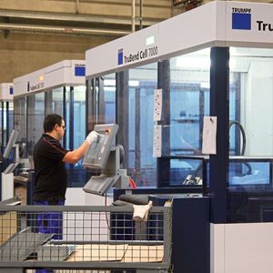 Jedes Jahr eine neue Biegezelle – das Wachstum von Rika Blechkomponenten machte
es nötig.