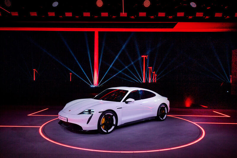 Weltpremiere des neuen Porsche Taycan in China 2019. (Porsche)