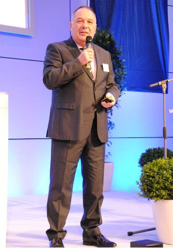 Ulrich Bebion (Vorstandsmitglied Verband der Peugeot-Partner Deutschlands) fordert vom Importeur eine bessere Positionierung der Marke Peugeot. Eine „Lex Deutschland“ sei dringend notwendig. (Foto: Baeuchle)