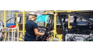 Während große Teile des Mittelstands noch über das papierlose Büro sinnieren, bringt Microsoft die Mixed Reality in die Produktion. (Microsoft)