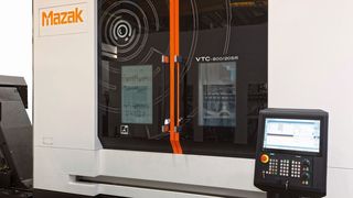 Für sieben in Europa gebaute VTC-Zerspanungsanlagen von Mazak, bietet der Hersteller nun die Siemens-Steuerungen Sinumerik 840D sl oder - je nach Type - auch die Siemens-CNC 828D an. (Mazak)
