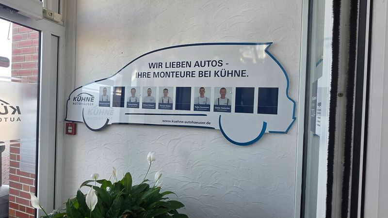 Auch die Werkstattmitarbeiter werden bei Kühne sichtbar gemacht. (Bild: Mauritz – VCG)