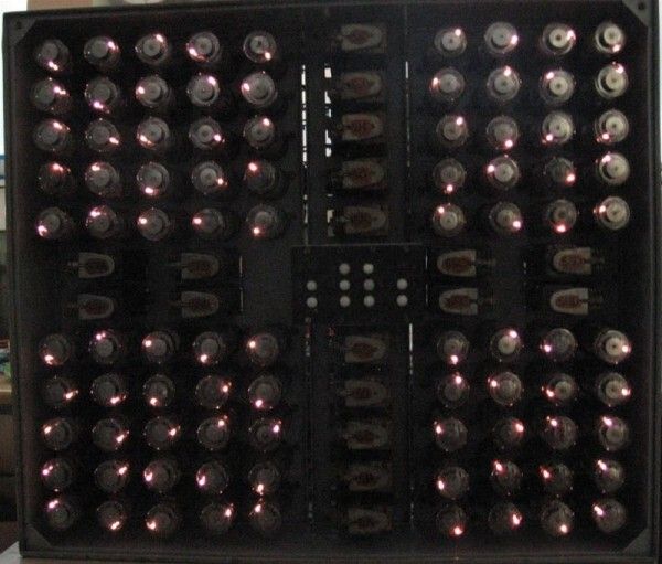 Zählröhren des WITCH während der Restaurierungsarbeiten 2010 (Bild: TNMOC)