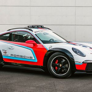 (Porsche)