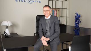 Stellantis-CEO Carlos Tavares bezeichnet sich selbst als „Performance-Psychopath“. (Stellantis)