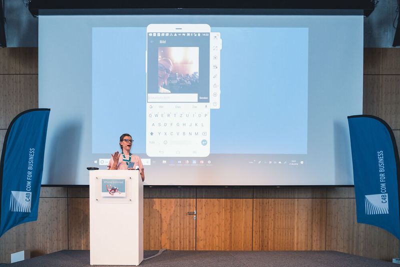 Ab sofort auch für Selfies gerüstet: Bild-Versand aus der Mobile App (C4B)