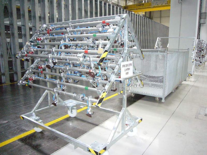 Tooling-Ablagewagen bei Kia. (Archiv: Vogel Business Media)