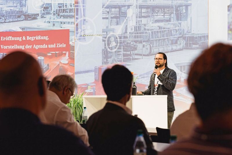 Impressionen der Fachtagung „Mehr Effizienz im Presswerk“ 2025 in Würzburg. (Bild: Stefan Bausewein)