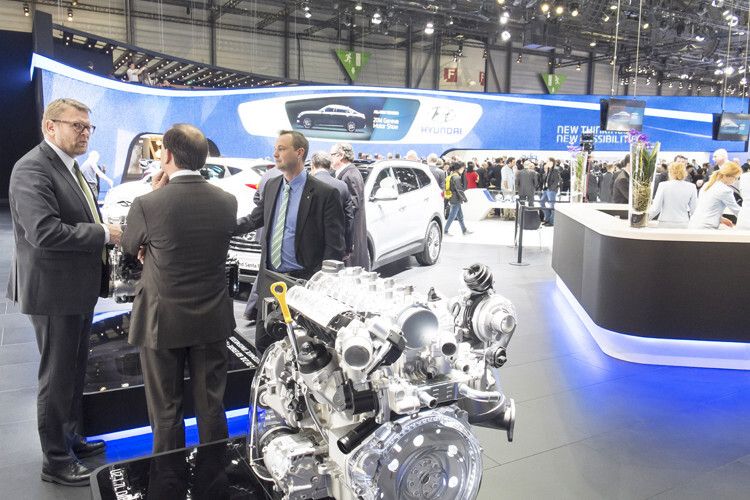 Motorgespräche (Foto: Autosalon Genf)