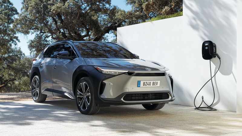 Auf einen Kühlergrill hat Toyota verzichtet. (Bild: Toyota)