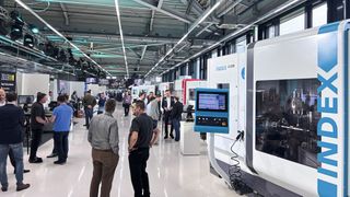 La présentation de deux nouvelles machines et une conférence thématique sur le laiton sans plomb, entre autres, attendent les visiteurs de l'Open House d'INDEX. (Source : INDEX-Werke GmbH & Co. KG Hahn & Tessky)