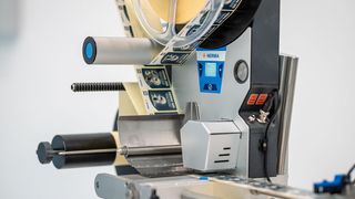 Zum Einstieg für einfaches Handling und schnelle Ergebnisse: Dafür sorgen die drei großen Bedientasten des Herma Eco und die bewährte Menüstruktur mit lediglich einer Bedientaste. (Bild: Herma)