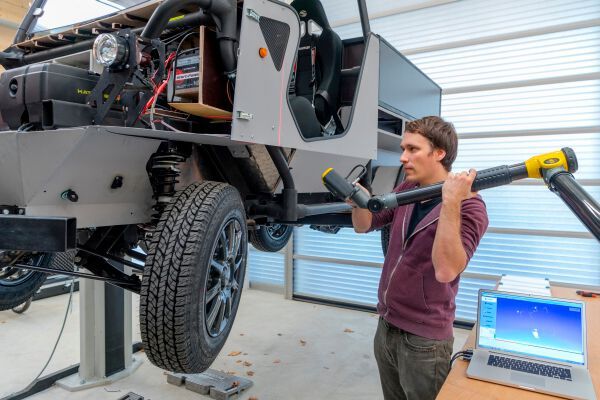 Mit dem Projekt „aCar“ der Technischen Universität München (TUM) soll Elektromobilität auch für die ländliche Bevölkerung in armen Regionen mit schlechter Infrastruktur nutzbar werden. (Bild: Andreas Heddergott / TU Muenchen)