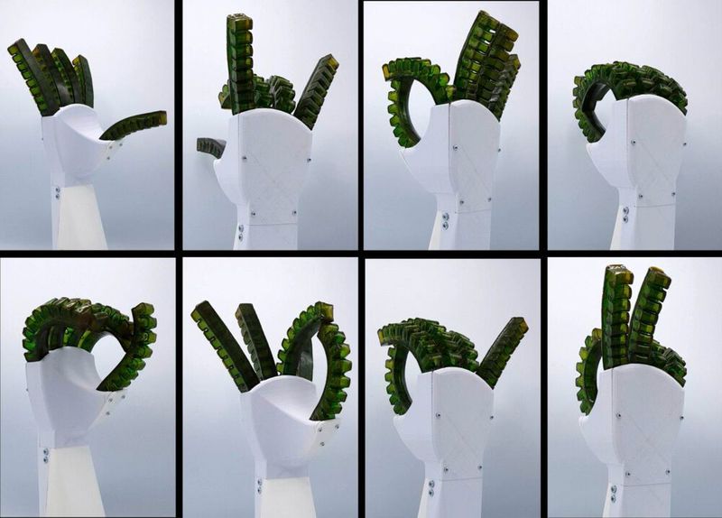 Robotic hand made out of self healing material that can heal at room temperature. (Vrije Universiteit Brussel)