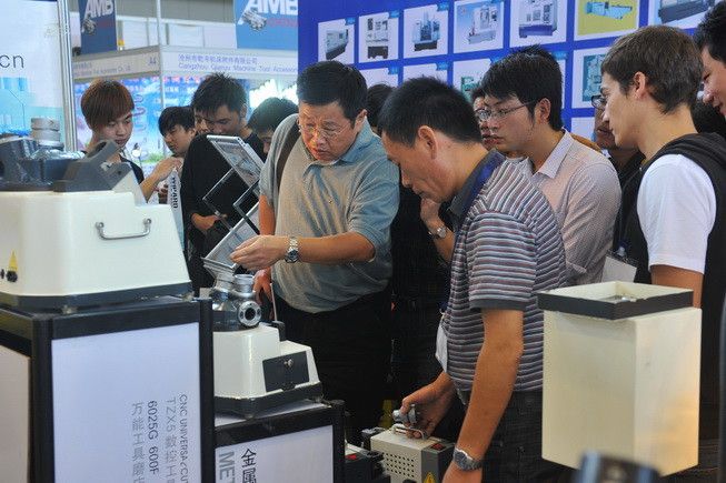 Auf der Messe sahen die chinesischen Fachbesucher ... (Bild: AMB China)