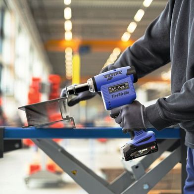 Thanks to its compact design and drilling/unscrewing function, the Fire Birdie is suitable for applications with limited installation space and frequent tool changes. (Image:Marcel Kraibühler)