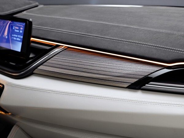 Der BMW Concept Active Tourer: ein Plug-In-Hybrid mit 140 kW Systemleistung (Bild: BMW)