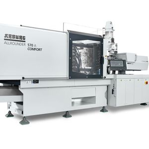 In a cycle time of around eleven seconds, an electric Allrounder 570 A with a clamping force of 2,000 kN in a cleanroom version will be producing four auto-injector housings at a time. (Source:  Arburg)