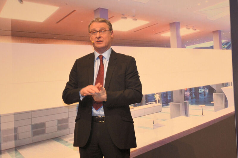 David Key, europäischer Channel-Verantwortlicher von IBM, beleuchtete globale IT-Trends. (IT-BUSINESS / Michael Hase)