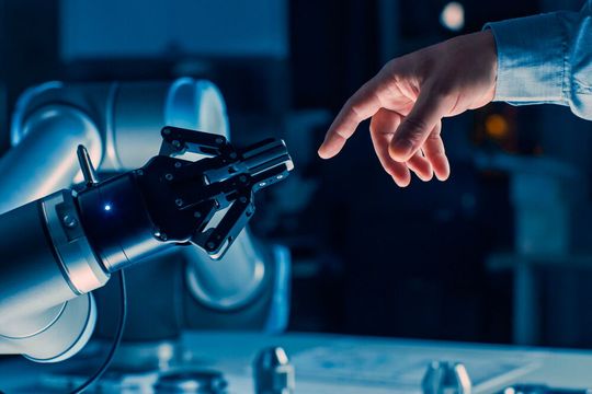What exactly enables machines to act on their own?(Image: Shutterstock)