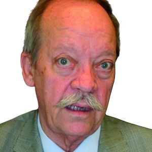 Beim Thema Stanzen macht dem Firmenchef Karl-Friedrich Petig so schnell keiner was vor. Er ist sich sicher: Die Qualität hängt immer vom Werkzeug ab. Bild: Munde