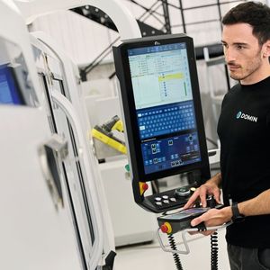 Cameron Adams, directeur de l'ingénierie de fabrication chez Domin. (Source :  Fritz Studer AG)