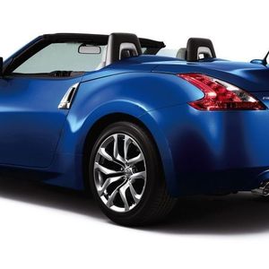 Ein waschechter, heckgetriebener Sportwagen der 300-PS-Klasse für gut 40.000 Euro: Mit dem 370 Z ist Nissan ziemlich konkurrenzlos.