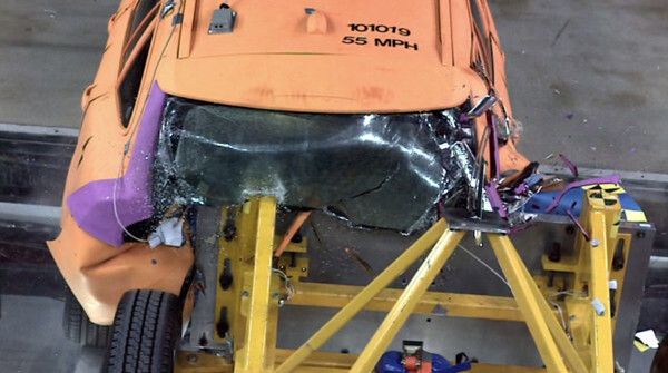 Den Euro-NCAP-Crashtest bestand der Volvo V60 Plug-in-Hybrid als beste Fahrzeug mit Elektromotor (Bild: Volvo)