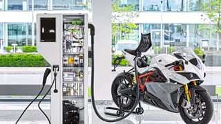 E-Mobility: Die Elektromobilitätssparte von Phoenix Contact baut bis zum Jahreswechsel 2020/2021 ein neues Werk im Süden Polens. (Phoenix Contact)