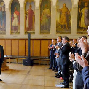 Stehende Ovationen erhielt ZDK-Ehrenpräsident Jürgen Karpinski zum Abschied.(Bild:  Zietz – VCG)