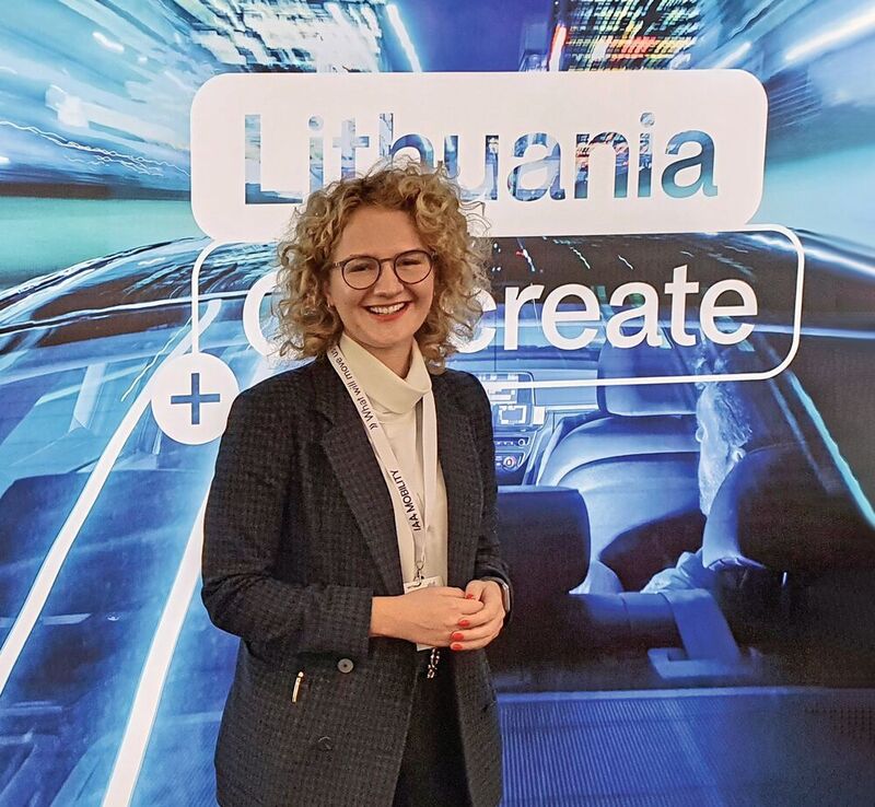 Die litauische Wirtschaftsministerin Ausrine Armonaite machte auf der IAA in München Werbung für ihr Land.