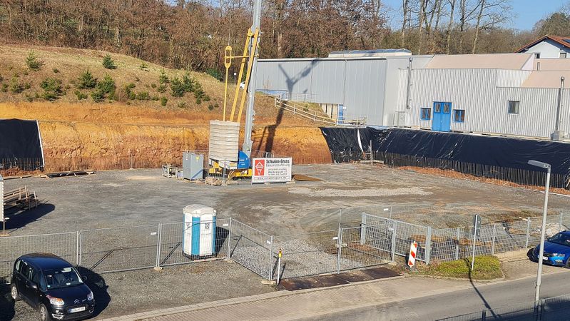 In direkter Nähe des Tartler-Stammwerks in Michelstadt entstehen derzeit zwei neue Hallen für ZT Odenwald.(Bild:  Tartler)