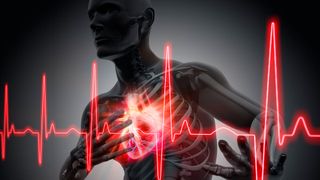 Bei einem Herzstillstand ist schnelle Hilfe überlebenswichtig. In Kopenhagen hilft deshalb ein KI-System bei der Bearbeitung von Notrufen. (Bild: peterschreiber.media - stock.adobe.com)