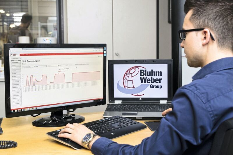 Daten zur Produktionszeit, Produktionsgeschwindigkeit und mehr ermittelt die Software Bluhmware über den Signalaustausch mit der Fördertechnik. (Bluhm Systeme (Creativ Picture))