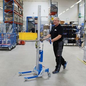 Das neue Fahrwerk des lift2move von Expresso bringt, wie es heißt, noch besserer Leichtlaufqualitäten ins Transportgeschenhen. Es ermöglicht außerdem die weitere Modularisierung der Konstruktion.