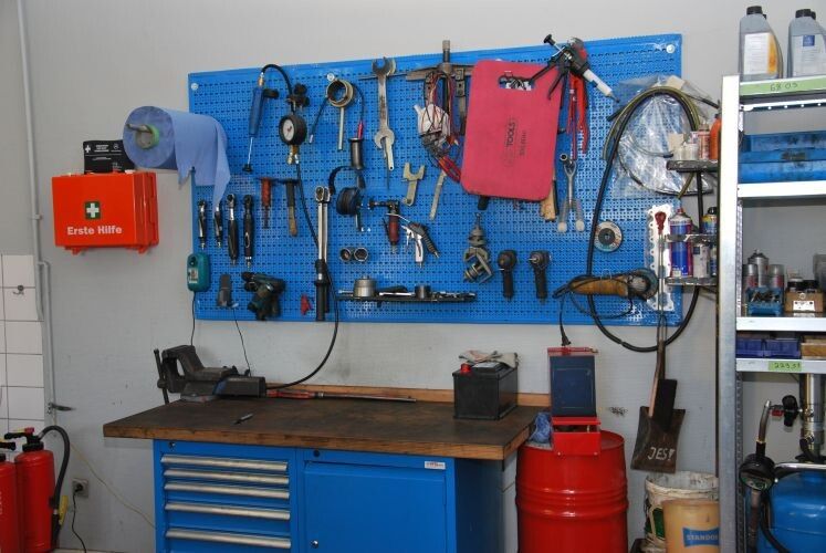 Auch die JES-Mitarbeiter arbeiten mit dem Mercedes-Equipment. (Foto: Wenz)