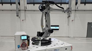 Mobile Schwerlastmanipulatoren bieten die Möglichkeit, die Flexibilität in Montagesystemen zu erhöhen. (Bild: WZL)