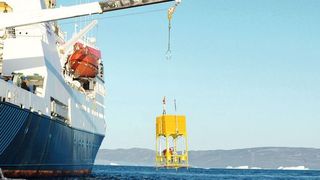 Statt bemannten Tauchgängen setzen die Forscher auf einen autonomen Roboter.  (Ronnie N. Glud )