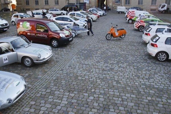 Bertha Benz Challenge 2012, 3. Tag: Ankunft der Teilnehmer in Mannheim mit anschließendem Abschlussempfang im Zeughaus (Bild: Ulrich Steinlechner)