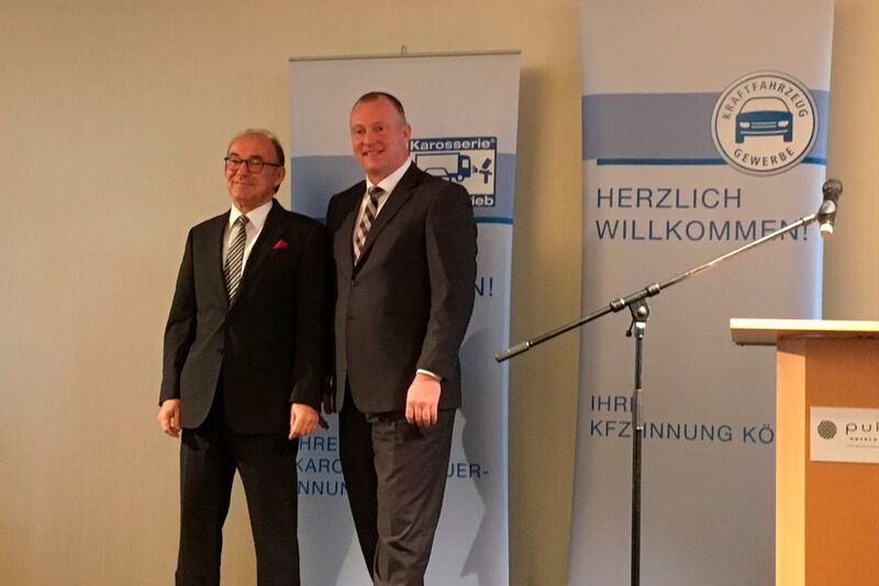 ZKF-Präsident Peter Börner (r.) freute sich über die Strukturen der Innung Köln. Dies sei der Benchmark für alle anderen Innungen. (Wenz)