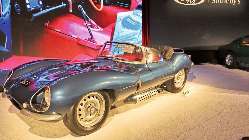 Platz 2 der zehn besten Verkäufe bei der Monterey Car Week 2023: ein 1957er Jaguar XKSS Roadster, verkauft für 13.205.000 $ (RM Sotheby’s) (Bild: Classic Analytics)